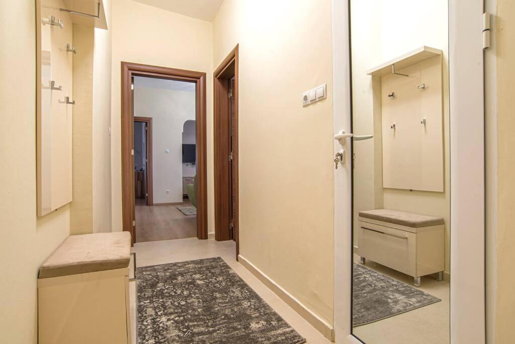 Elegant & Stylish 2 Bedroom Top Central Apartment ソフィア エクステリア 写真